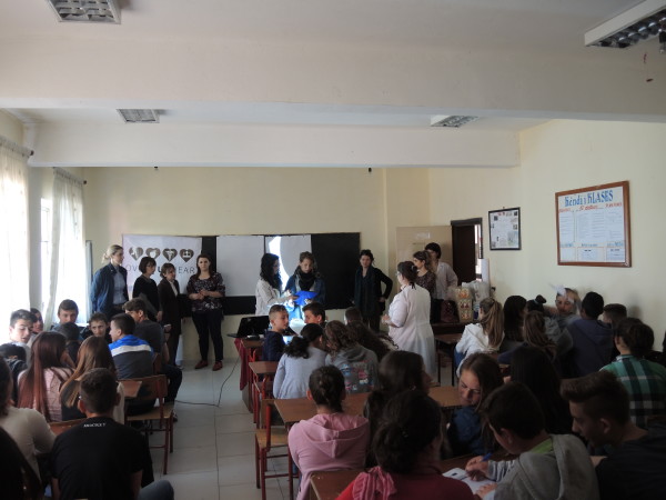 Visita Love Your Heart Albania